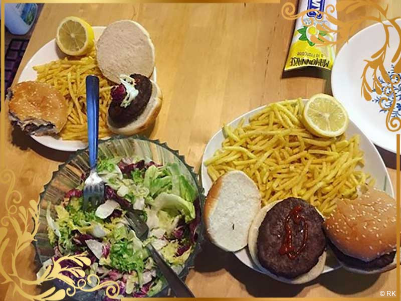 Domaći burger sa pomfritom