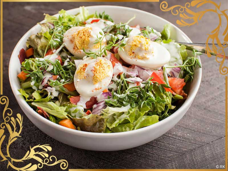 Salata sa testeninom, mocarelom i rukolom