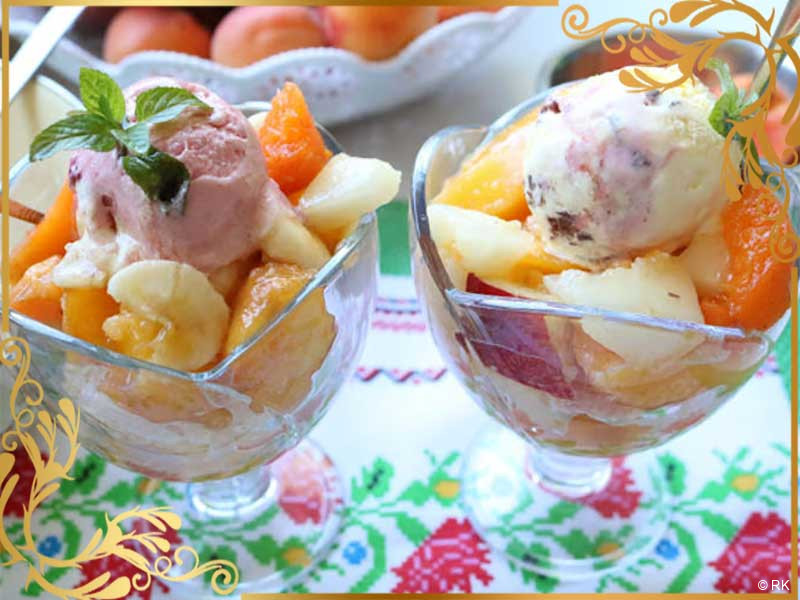 Voćna salata sa sladoledom