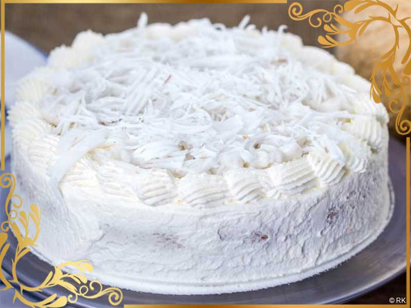 Pesak torta sa slojevima pudinga